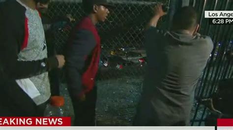 Protesters Try To Tear Down Highway Fence Cnn