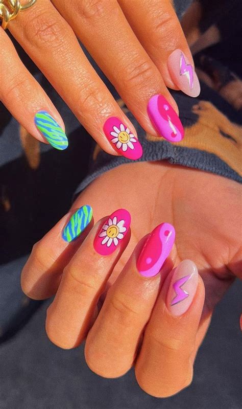 50 Cute Summer Nail Designs For 2023 The Trend Spotter Vlrengbr