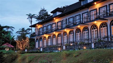 Book our luxury resort in malaysia for a cooling weekend getaway. Hotel Di Cameron Highlands, Dengan Senibina English Tudor!