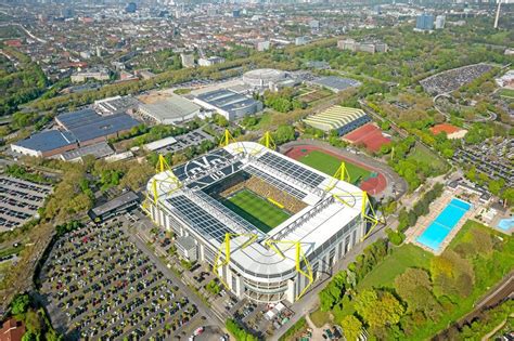 During the 2006 world cup, the stadium was referred to as fifa world cup stadium, dortmund, while in uefa club matches, it is known as bvb stadion dortmund. Darum sind 1000 Parkplätze am BVB-Stadion gesperrt