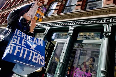 american eagle outfitters moves  preserve cash nyseaeo seeking alpha
