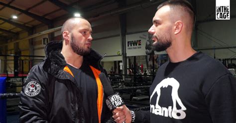 Вижте промото преди реванша между mamed khalidov и tomasz narkun. Tomasz Narkun o walce z Askhamem: "Oczywiście, robimy to ...