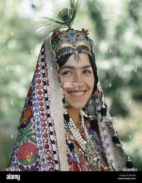 A Tajik Bride Stock Photo Alamy