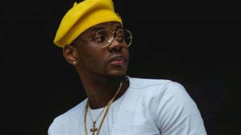 Kiss daniel (now kizz daniel) is a nigerian recording artist and a performer who is popular for his for his critically acclaimed song, yeba. Singer, Kizz Daniel flaunts gigantic mansion and expensive cars