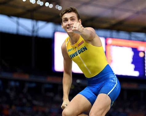 Every year pole vaulters from around the world compete in various. Sweden's Duplantis breaks world pole vault record