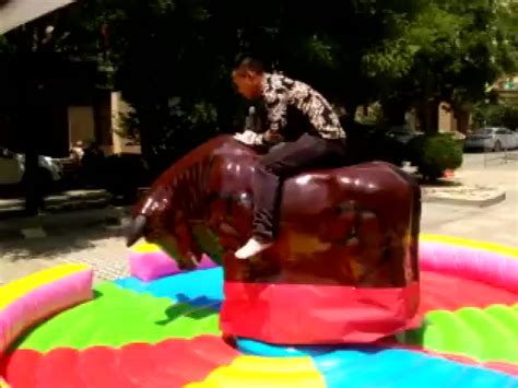 Con esta actividad al aire libre, tendremos la oportunidad de hacerlo y, los resultados, seguro que nos sorprenden. Mas Nuevo Al Aire Libre Party Inflable Saltarin Juegos ...