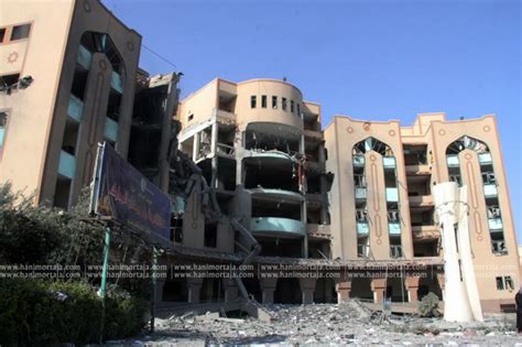 مجلة اللغة العربيّة والعلوم الاجتماعيّة. بالصور: تدمير مبنى الإدارة في الجامعة الإسلامية بعد ...