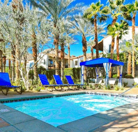 Visit the best Holiday Palm Springs Luxury Hotels, La Quinta California