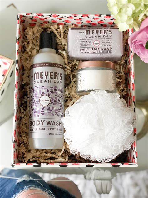 Sparkle box a gift shop. DIY SELF-CARE & SPA DAY GIFT BOX FOR HER | A Classy ...