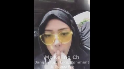 Cewek Hijab Cantik Jago Hisap Vape Youtube