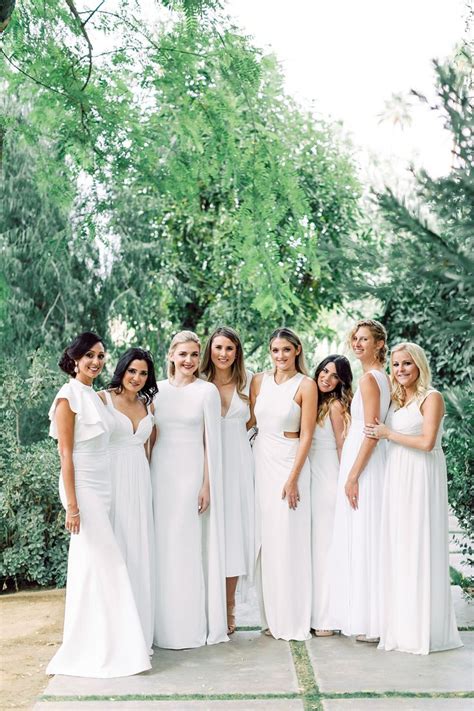 26 Chic Bridal Parties Wearing All White Dresses White Bridesmaid Dresses Bridesmaids Dress