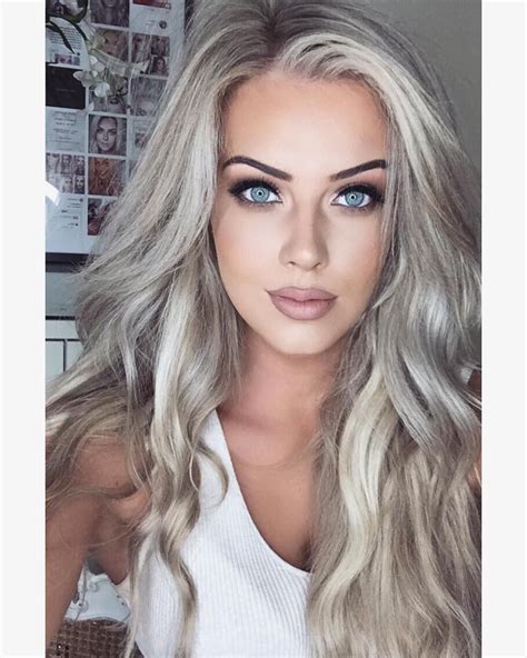 see this instagram photo by chloeboucher 4 951 likes platinum blonde hair color ash blonde