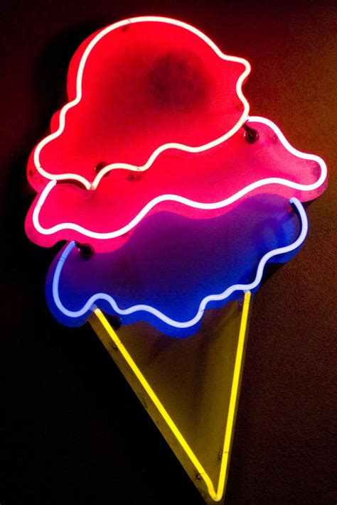 Ice Cream Cone Neon Sign 物件 パリピ ネオン