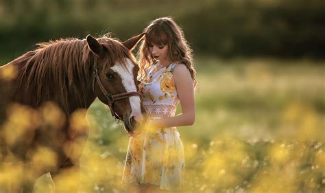 Girl With Horse In Field 4k Wallpaperhd Girls Wallpapers4k Wallpapers