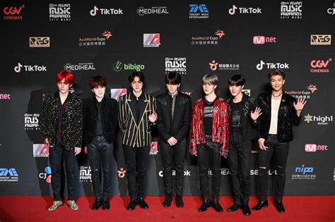 Pau man concert gala 2018. MAMA 2018 concludes in Hong Kong with BTS the big winner ...