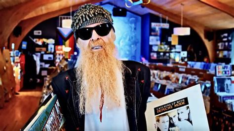 Billy Gibbons Discusses Zz Top S Tres Hombres Reveals His Top Favourite Albums Back In The