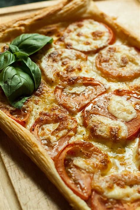 Fun summer snacks that are not only super cute summer snacks for kids, but these summer snack ideas are easy summer snacks recipes too. Picnic Food - Quick and Easy Italian Tart