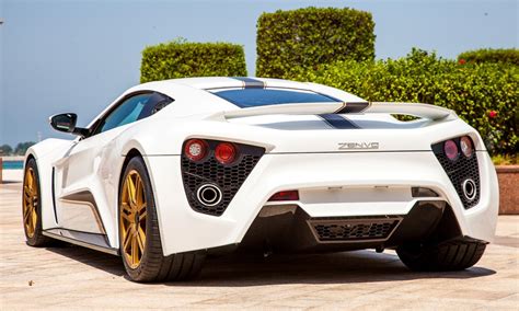29s 233mph 2014 Zenvo St1 Lands In Usa With Stunning Design And Huge