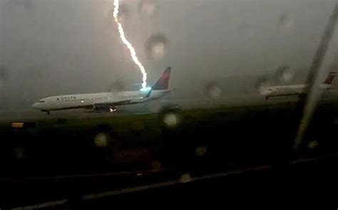 Incredible Video Shows The Exact Moment A Lightning Strike Hit A Plane