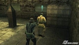 In the event that an exclamation point appears, the player is able to become aware of a danger and quickly hide, move from the area in which the designated sentry has become interested, or to equip a costume or the cardboard box. makes a sound in my head, but I can't describe what it is ...