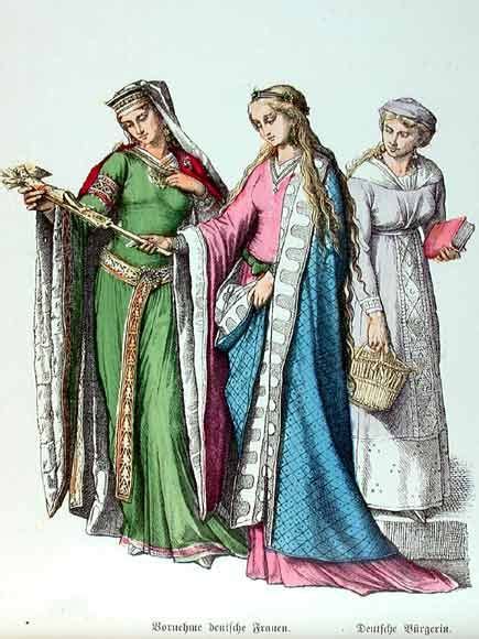 In The 12th Century The Clothing Of Aristocratic Women Was Trend