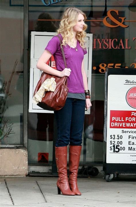 Image Taylor Swift 74160 Celebutopia Taylor Swift Wearing Boots While