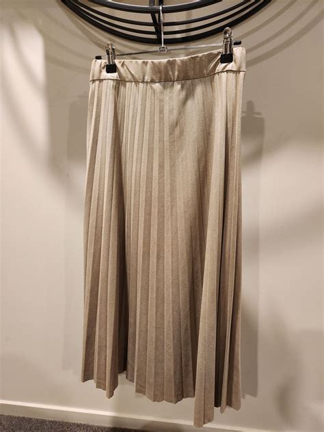 Emerge Pleated Skirt On Designer Wardrobe