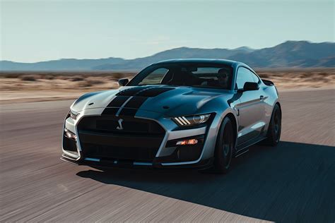 Why Did Ford Stop Making The Gt500? 2
