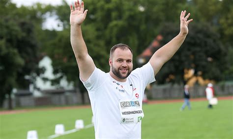 This is interview of global team toyota athletes towards tokyo 2020.toyota has newly added the sports series in the toyota times website, featuring around 24. Lukas Weißhaidinger: Er kam, drehte sich - und siegte ...