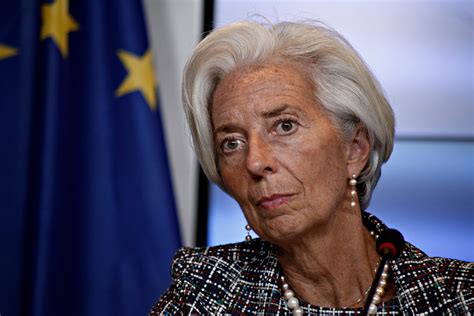 Die europäische zentralbank (ezb) wurde 1998 als gemeinsame währungsbehörde der europäischen währungsunion gegründet und hat ihren sitz in frankfurt am main. E-Euro: Europäische Zentralbank will Pläne zu CBDC bald ...