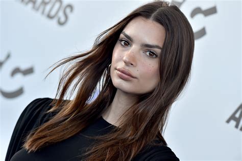 Emily Ratajkowski Makes An Important Point About Consent In Art Observer