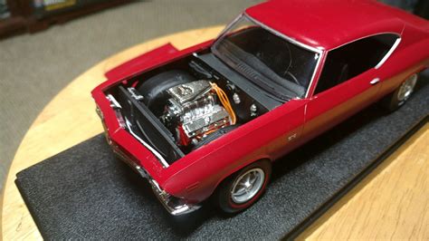 1969 Chevy Chevelle Hardtop Plastic Model Car Kit 124 Scale