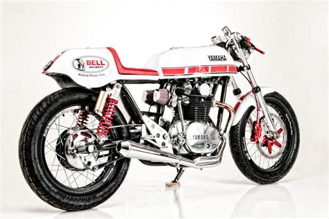 Even though it was widely regarded to be an improved copy of the british 650s, it was not. Racing Cafè: Yamaha XS 650 by Wheely Shop