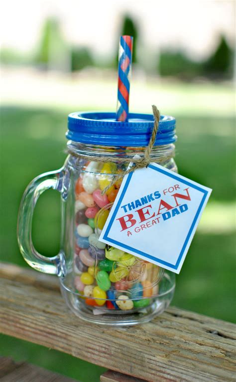Homemade father's day gifts from kids and adults including diy father's day craft projects, printables and handmade wares you can buy for dad. Craftionary