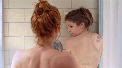Get Out I M Nude Anna Kendrick Brittany Snow In The Shower Pitch