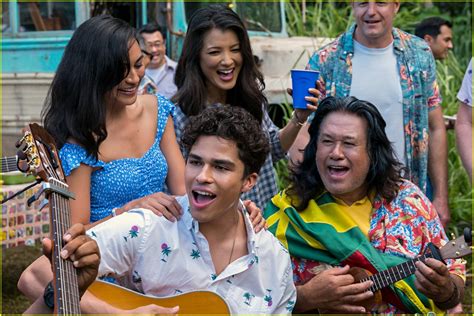 Alex Aiono And Kea Peahu Star In Finding Ohana Trailer Watch Now