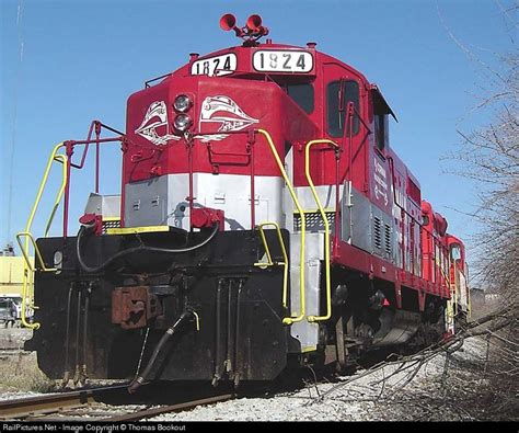 Rjcc 1824 Rj Corman Railroads Emd Gp16 At Lexington Kentucky By