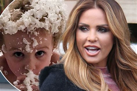 Katie Price Reveals Son Jetts Very Messy Bath Time And Everyone
