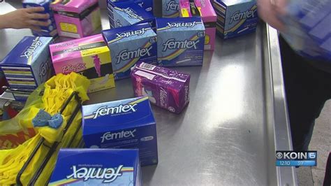 Nonprofit Provides Homeless Women With Tampons Pads Youtube