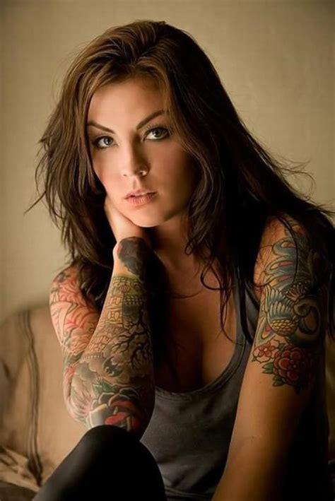 Gorgeous Women With Tattoos