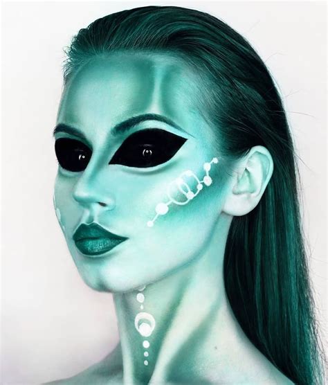 we are going full alien 👽 make up by marinafesss 🔽🔽🔽 dm and tag makeupartistscollective for