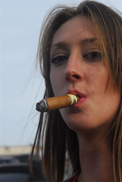 Woman Smokes Little Cigars Porn Videos Newest Famous Women Who Smoke Cigars Fpornvideos