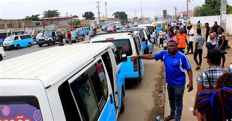 Polícia Angolana Recebe Contribuição De Taxistas Para Combater