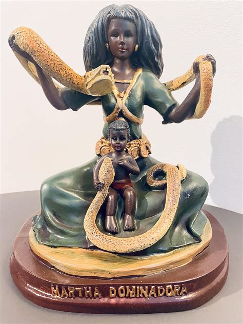 Oración a Santa Marta Dominadora: Intercesión para dominar y pacificar ※