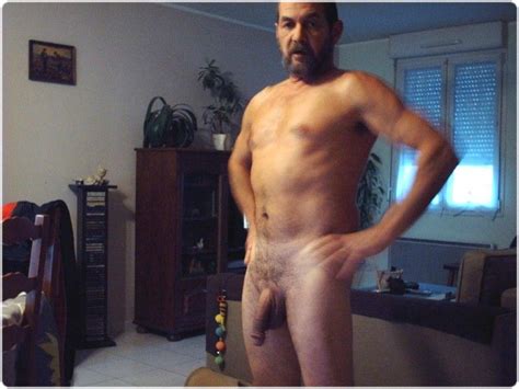 Arab Daddy Naked