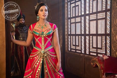 Aladdin Star Naomi Scott Breaks Down Princess Jasmines Whole New