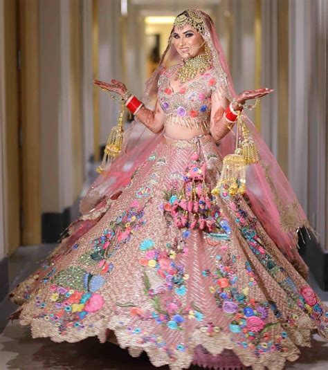 Share More Than 78 Bridal Lehenga Pink And Golden Poppy