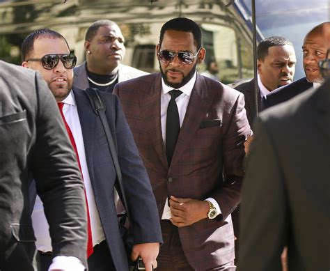 R Kelly Arrested Again In Chicago On Federal Sex Charges