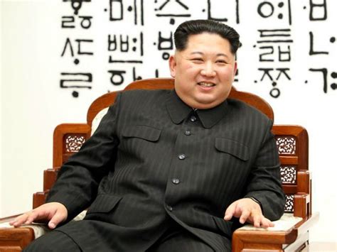 Kim jong un's recent weight loss is worrying people all over north korea, a pyongyang resident told tightly controlled state tv, reported reuters. Photos Show Dramatic Weight Loss for North Korean Dictator ...
