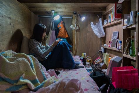 Shocking Pics Of People Living In Incredibly Tiny Rooms In Japan Bored Panda